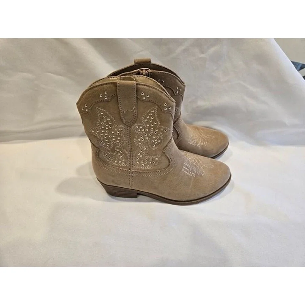 Art Class Elma Tan Western Boots - Girls size 3 - NEW